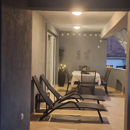 Marta Appartement *